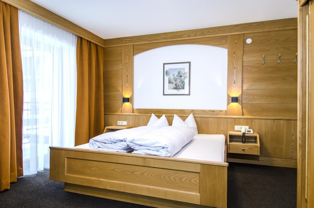 Hotel Garni Persutt Ишгль Экстерьер фото